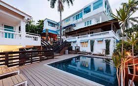Serenity Rincon Guesthouse